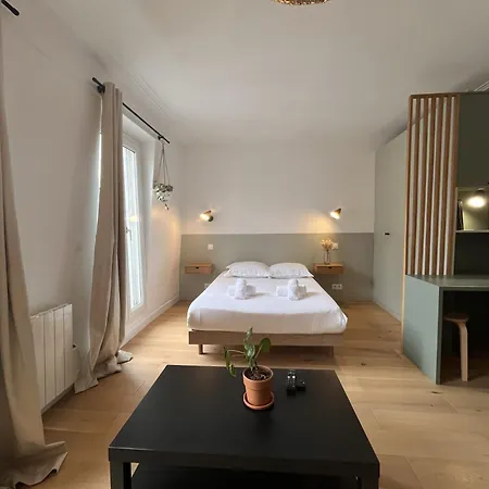 Apartment Anna In Paris